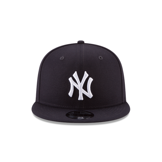 MEN'S NEW ERA MLB 9FIFTY NEW YORK YANKEES NAVY BLUE & WHITE SNAPBACK HAT