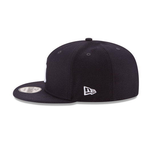 MEN'S NEW ERA MLB 9FIFTY NEW YORK YANKEES NAVY BLUE & WHITE SNAPBACK HAT