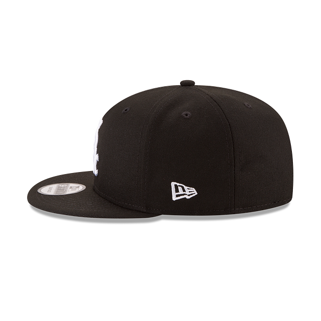 MEN'S NEW ERA MLB 9FIFTY CHICAGO WHITE SOX BLACK & WHITE OTC SNAPBACK HAT