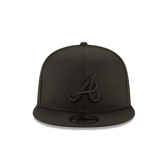 MEN'S NEW ERA MLB 9FIFTY ATLANTA BRAVES ALL BLACK SNAPBACK HAT