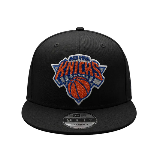 NEW ERA MEN'S 9FIFTY A-FRAME NBA NEW YORK KNICKS RHINESTONE LOGO BLACK SNAPBACK HAT
