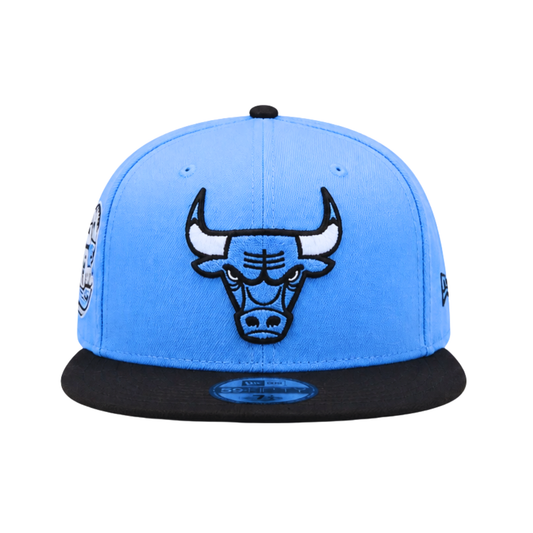 NEW ERA 9FIFTY NEW ERA CHICAGO BULLS 6X CHAMPS SKY BLUE/BLACK SNAPBACK HAT
