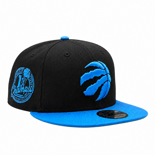 NEW ERA 9FIFTY NBA TORONTO RAPTORS 1X CHAMPS BLACK/BLUE SNAPBACK HAT