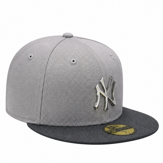 NEW ERA 59FIFTY NEW YORK YANKEES GREY/SILVER METAL BADGE FITTED HAT