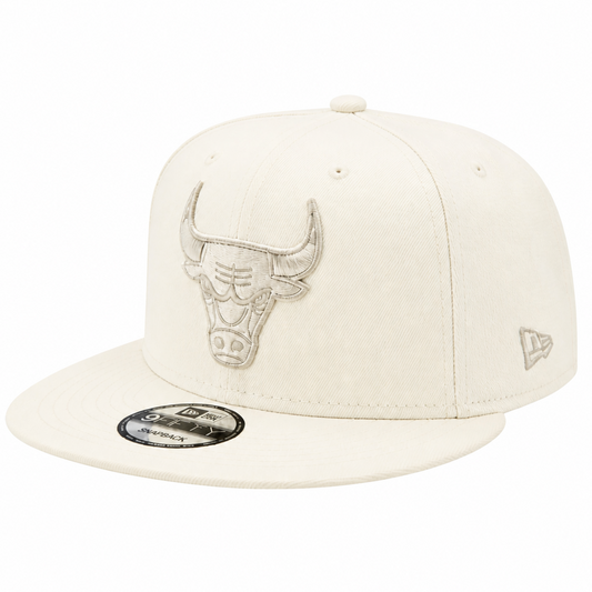 NEW ERA 9FIFTY NEW ERA CHICAGO BULLS OFF-WHITE SNAPBACK HAT