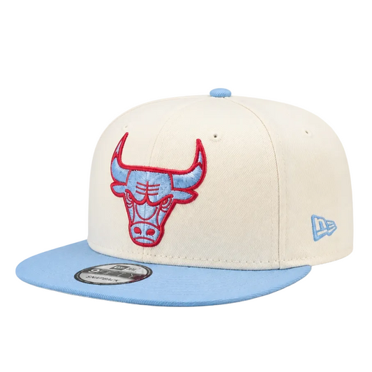NEW ERA 9FIFTY NEW ERA CHICAGO BULLS OFF-WHITE/SKYBLUE SNAPBACK
