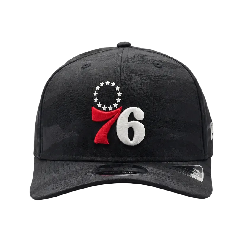 NEW ERA MEN'S 9SEVENTY STRETCH-SNAP NBA PHILADEPHIA 76ERS BLACK CAMO SNAPBACK HAT