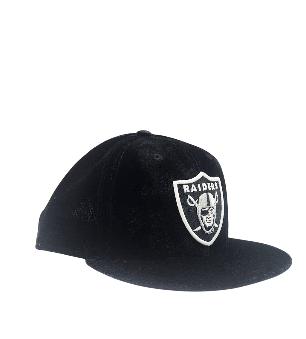 NEW ERA 9FIFTY LAS VEGAS RAIDERS BLACK VELVET SNAPBACK HAT