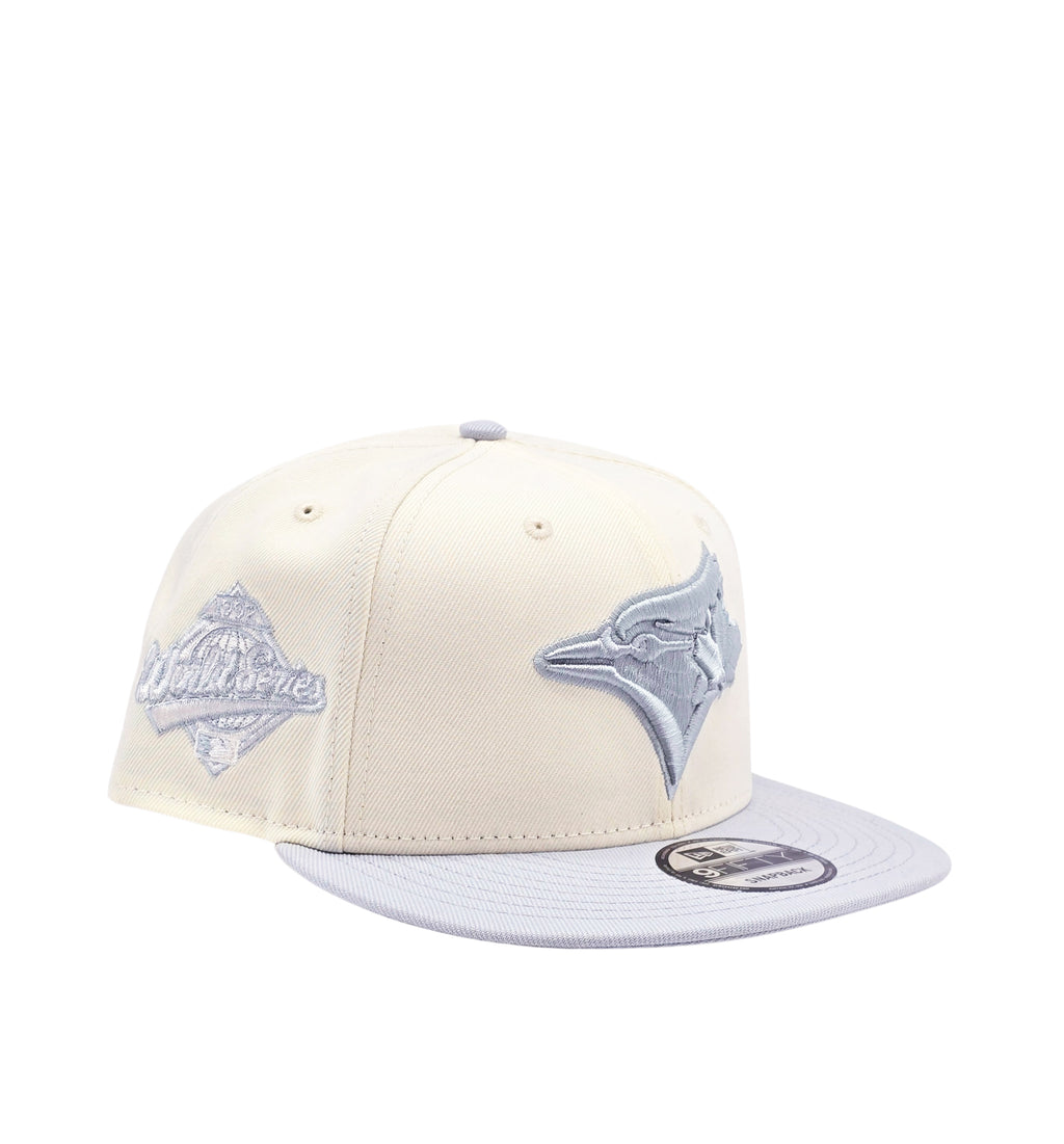 NEW ERA 9FIFTY TORONTO BLUE JAYS 1992 WORLD SERIES OFF WHITE/CHROME GREY SNAPBACK HAT