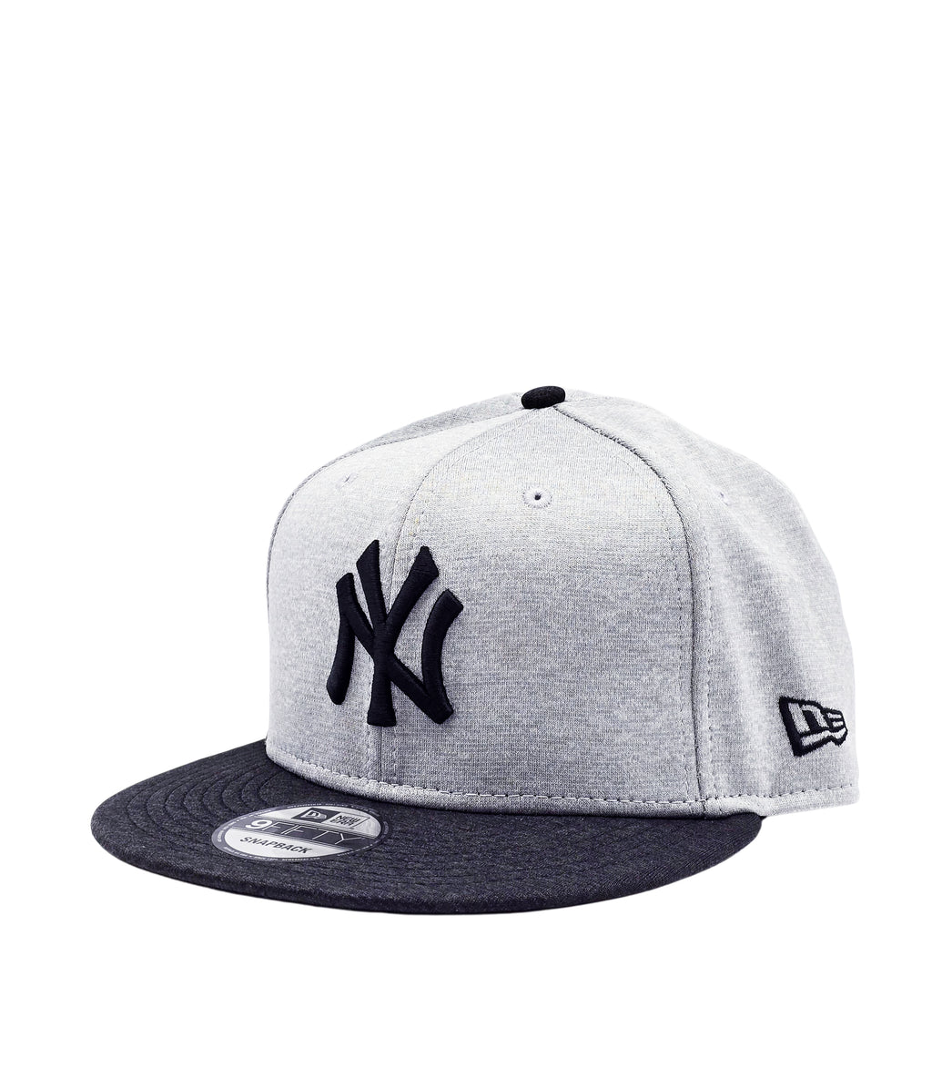 NEW ERA 9FIFTY NEW YORK YANKEES SHADOW TECH GREY/BLACK SNAPBACK HAT