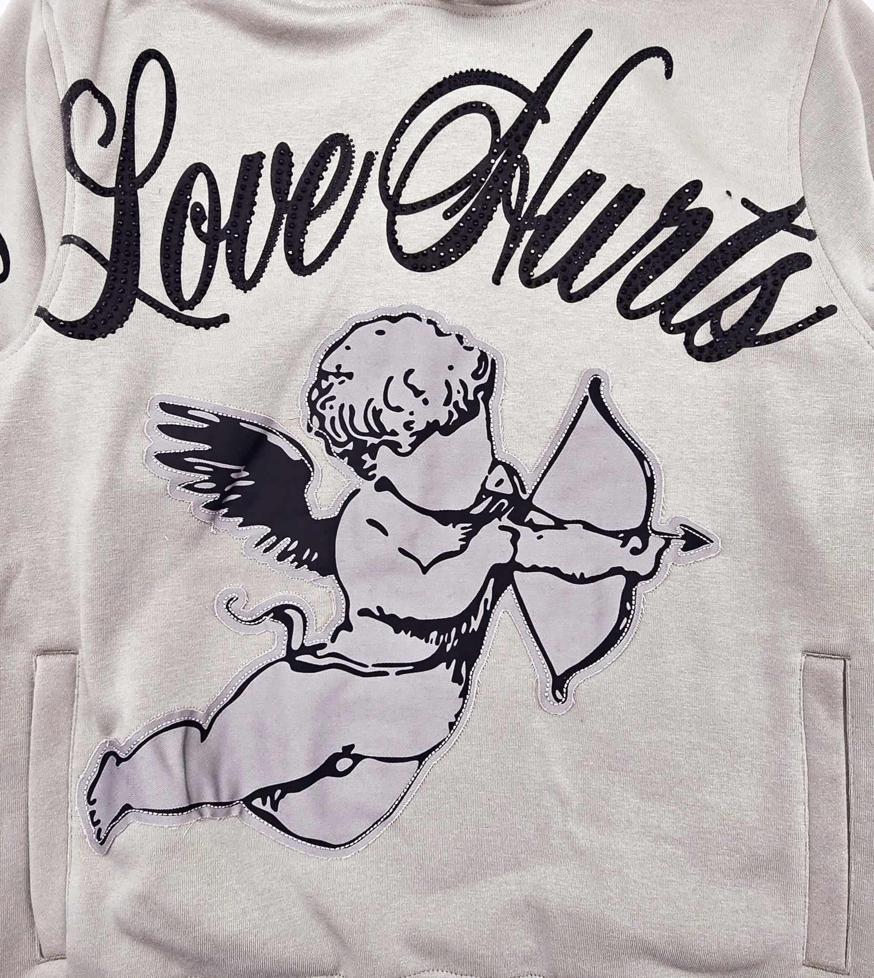 PJ MARK BLEECKER & MERCER MEN'S 2PIECE RHINESTONE LOVE HURTS GRAPHIC OYESTER GREY PULLOVER & STACKED PANTS SET