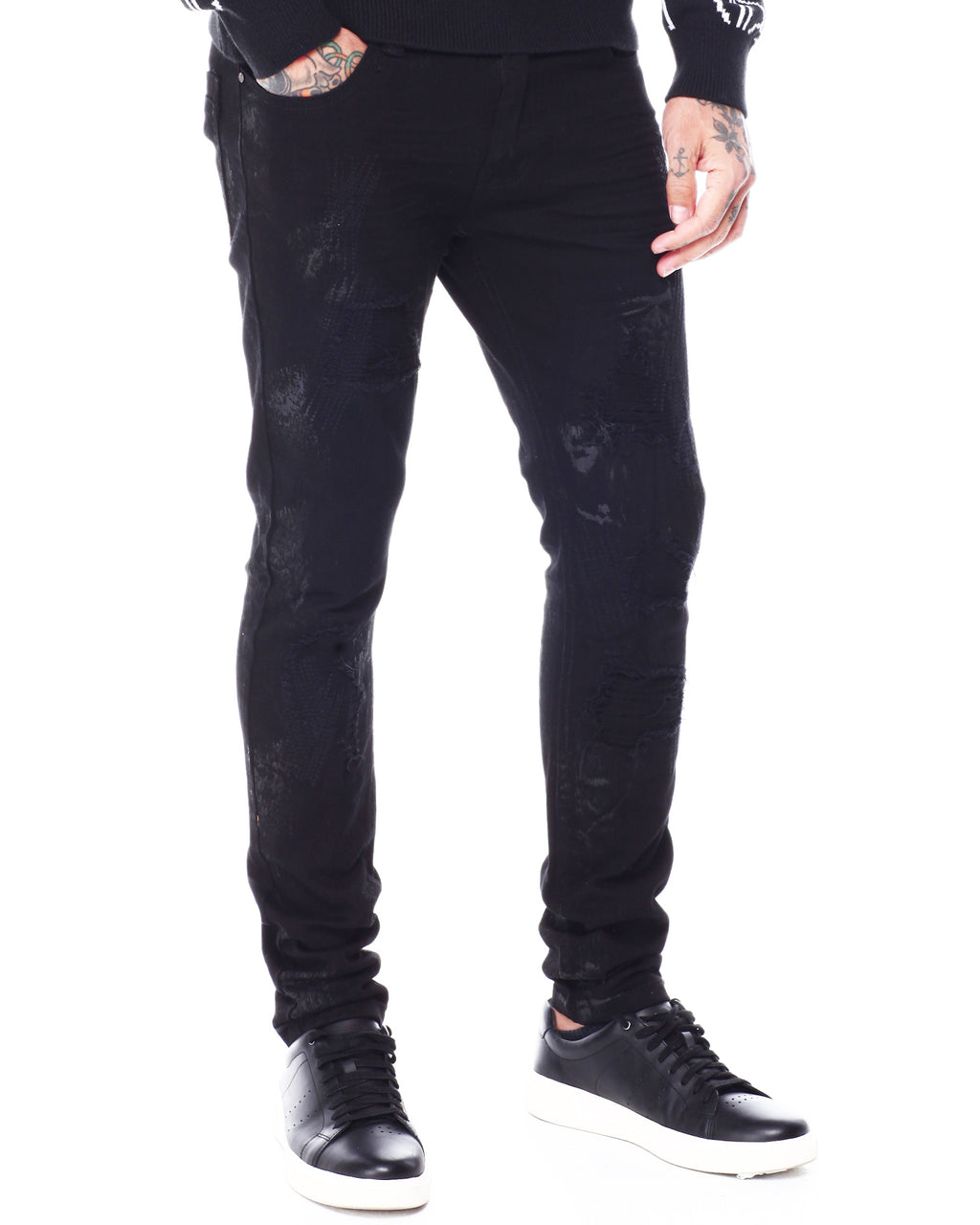 SWITCH MEN'S RIPPED EMBROIDED DENIM JEANS WITH PAINT (JET BLACK)