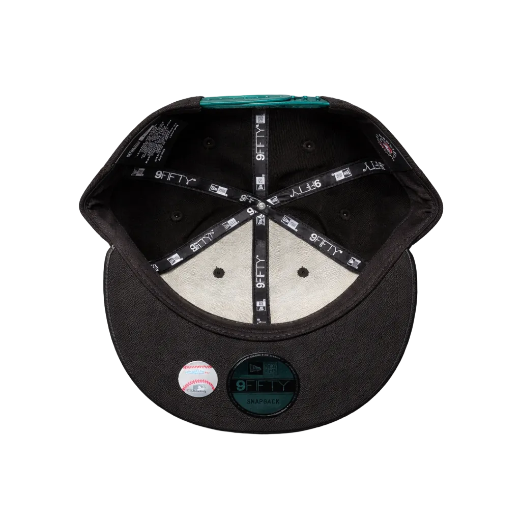 MEN'S TORONTO BLUEJAYS 950 BLACK AND OLIVE WITH RED LEAF SNAPBACK
