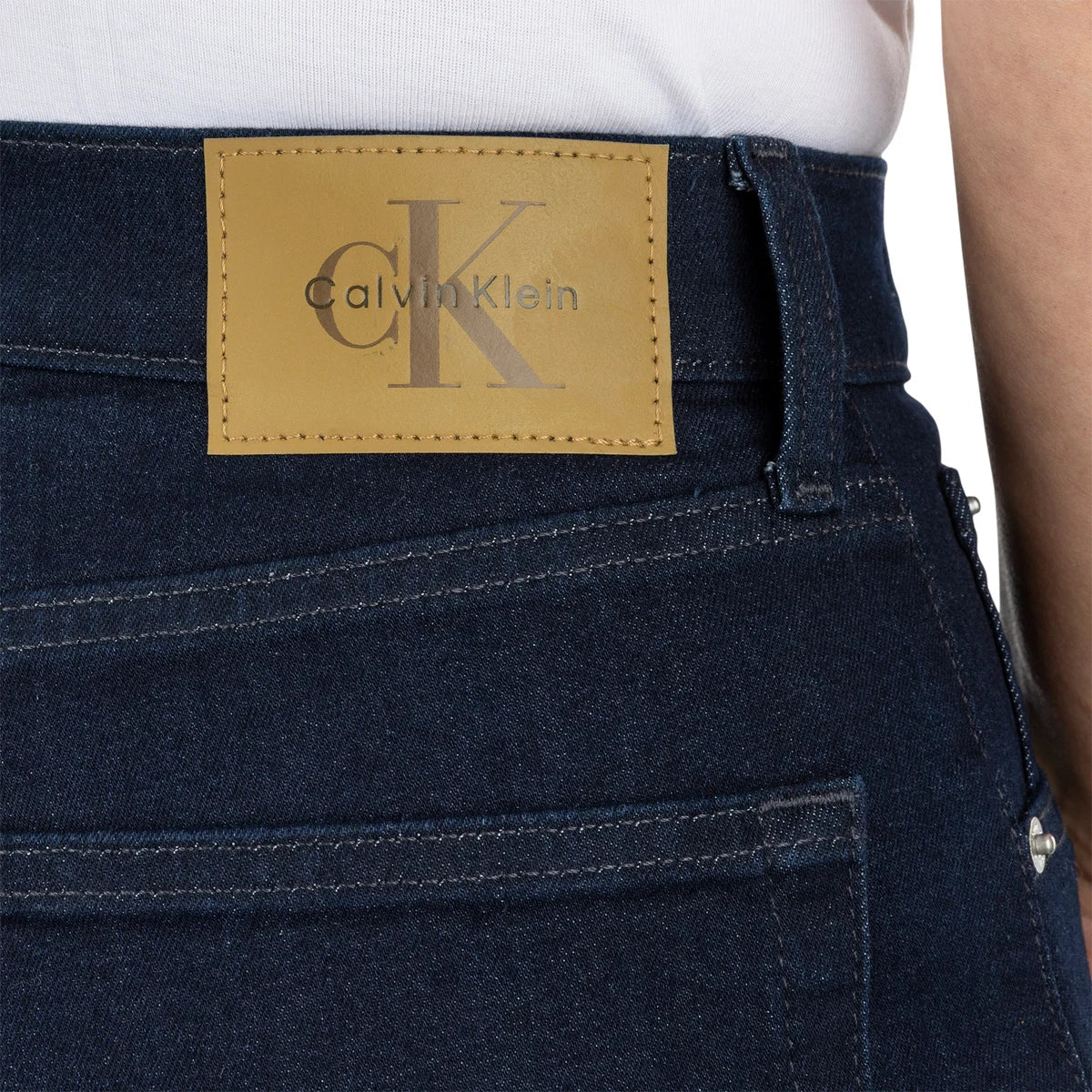 CALVIN KLEIN WOMEN'S DENIM SHORTS (DARK BLUE)