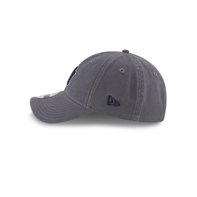 MEN'S NEW ERA MLB CORE CLASSIC 2 9TWENTY NEW YORK YANKEES GREY & BLACK STRAPBACK CAP