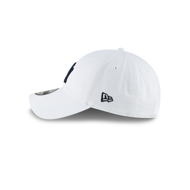 MEN'S NEW ERA MLB CORE CLASSIC 2 9TWENTY NEW YORK YANKEES WHITE & BLACK STRAPBACK CAP