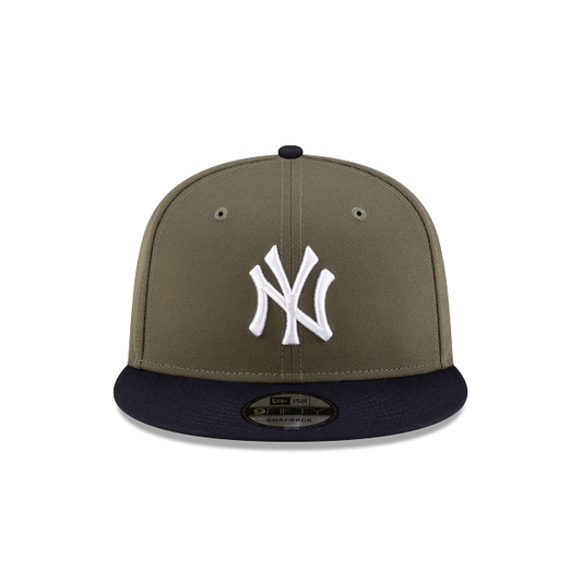 MEN'S NEW ERA MLB CHASE 9FIFTY NEW YORK YANKEES OLIVE GREEN & NAVY BLUE SNAPBACK HAT