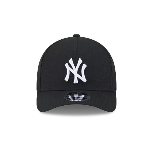 MEN'S NEW ERA MLB 9FORTY M-CROWN A-FRAME NEW YORK YANKEES BLACK & WHITE SNAPBACK HAT