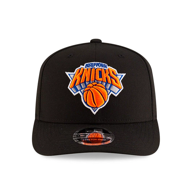 MEN'S NEW ERA NBA NEW YORK KNICKS 9SEVENTY STRETCH-SNAP BLACK SNAPBACK HAT