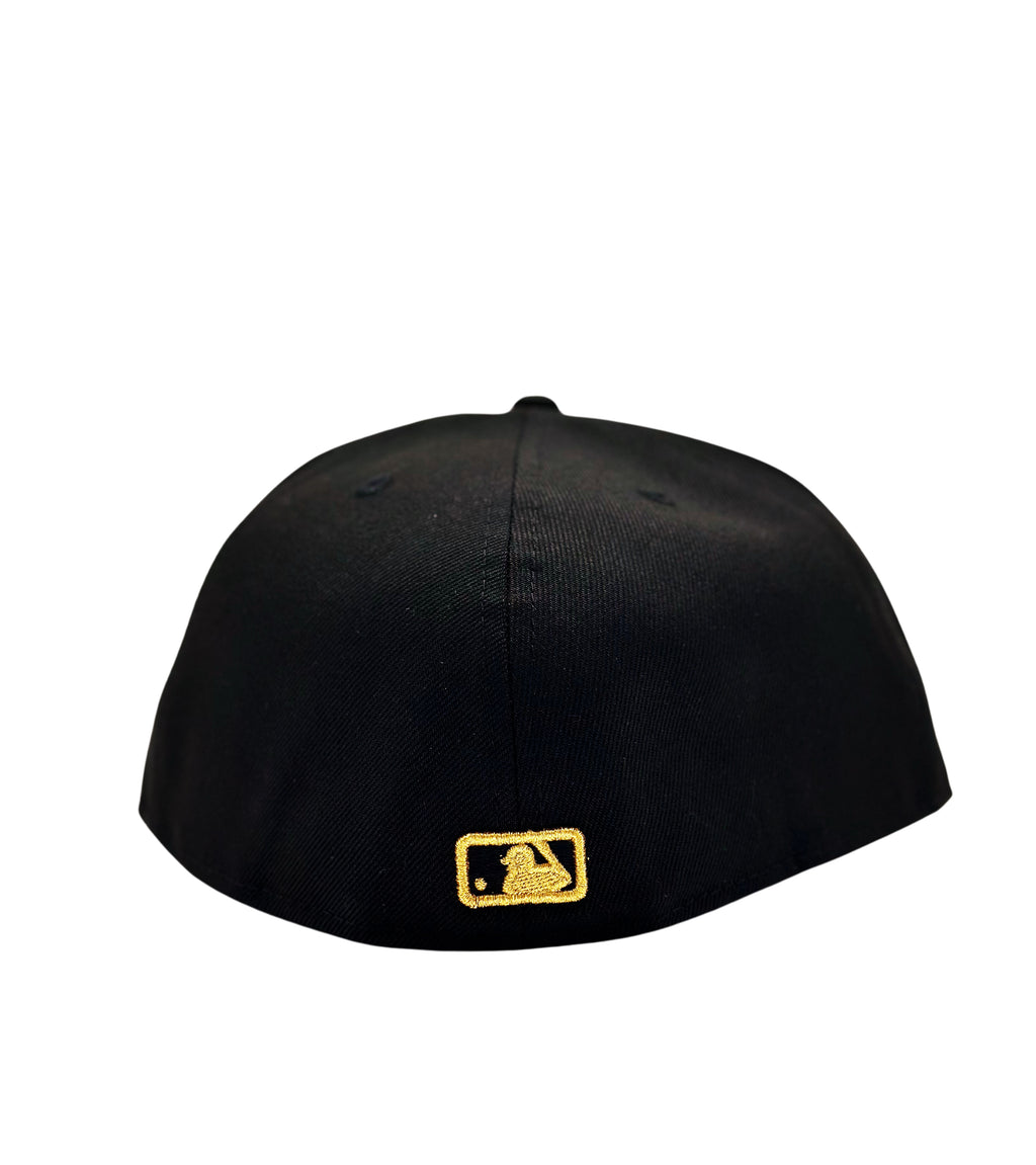 NEW ERA 59FIFTY NEW YORK YANKEES BLACK/GOLD METAL BADGE FITTED HAT