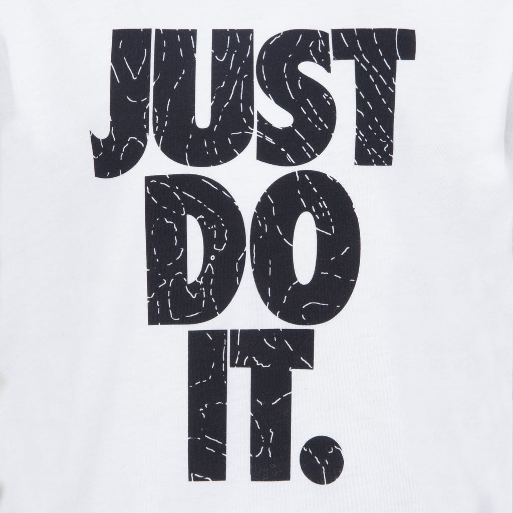 NIKE KIDS JUST DO IT SHORT SLEEVE T-SHIRT & JOGGER SET (WHITE/BLACK SIZE 4-7Y)