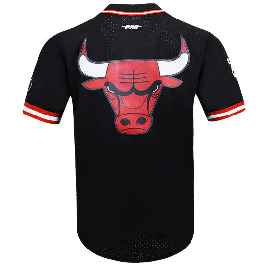 PRO STANDARD NBA CHICAGO BULLS SCRIPT TAIL MEN'S WARM UP BLACK/RED SHORT SLEEVE JACKET