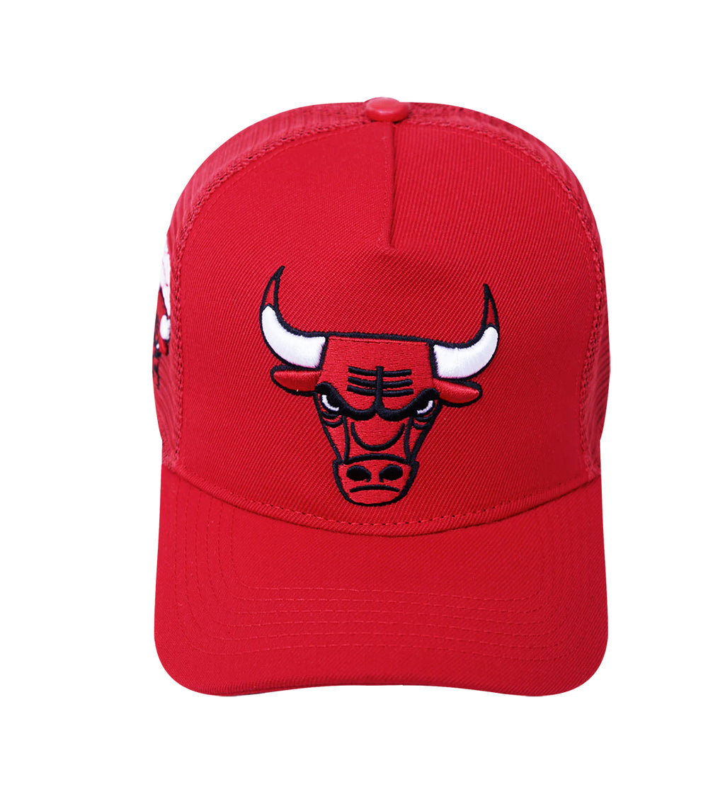 PRO STANDARD NBA CHICAGO BULLS RED TRUCKER SNAPBACK CAP