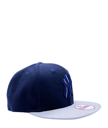 9FIFTY NEW ERA NEW YORK YANKEES SHADOW LOGO CLASSIC SNAPBACK HAT (NAVY/GREY)