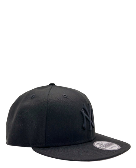 950 NEW YORK YANKEES ALL BLACK SNAPBACK