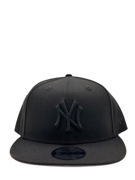 950 NEW YORK YANKEES ALL BLACK SNAPBACK