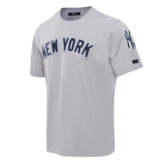 PRO STANDARD MLB NEW YORK YANKEES CLASSIC CHENILLE MEN'S GREY T-SHIRT