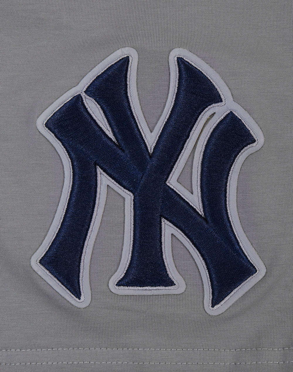 PRO STANDARD MLB NEW YORK YANKEES SCRIPT TAIL MEN'S GREY T-SHIRT