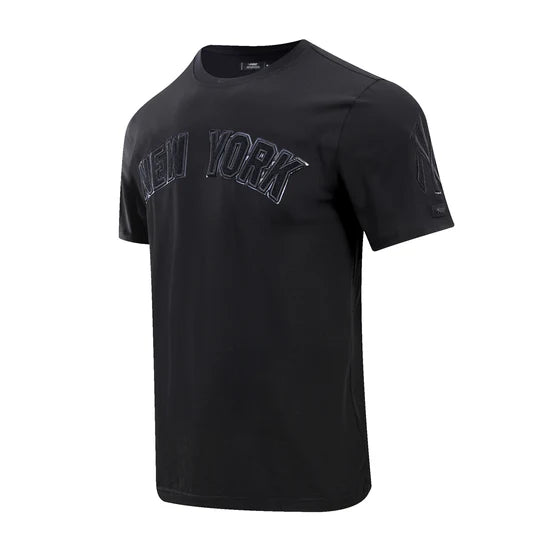 PRO STANDARD MLB NEW YORK YANKEES TRIPLE BLACK LOGO PRO TEAM MEN'S T-SHIRT