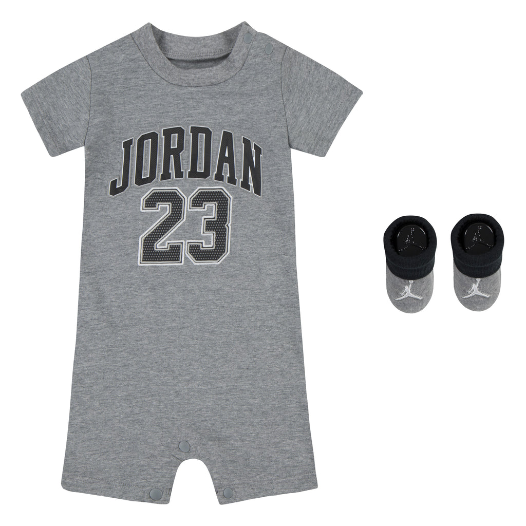 JORDAN NEWBORN ROMPER & BOOTIE SET (GREY SIZE 0-6 MONTHS)