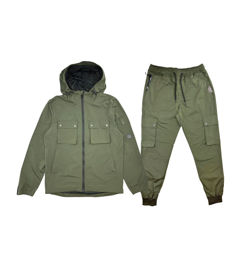 SOUTHPOLE ESSENTIALS HOODED WINDBREAKER JACKET & CARGO JOGGER SET (OLIVE)