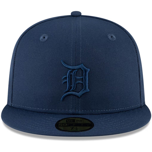59FIFTY MEN'S NEW ERA MLB DETROIT TIGERS NAVY BLUE OCEANSIDE TONAL FITTED HAT