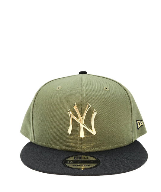 NEW ERA 9FIFTY NEW YORK YANKEES OLIVE/BLACK GOLD METAL BADGE SNAPBACK HAT