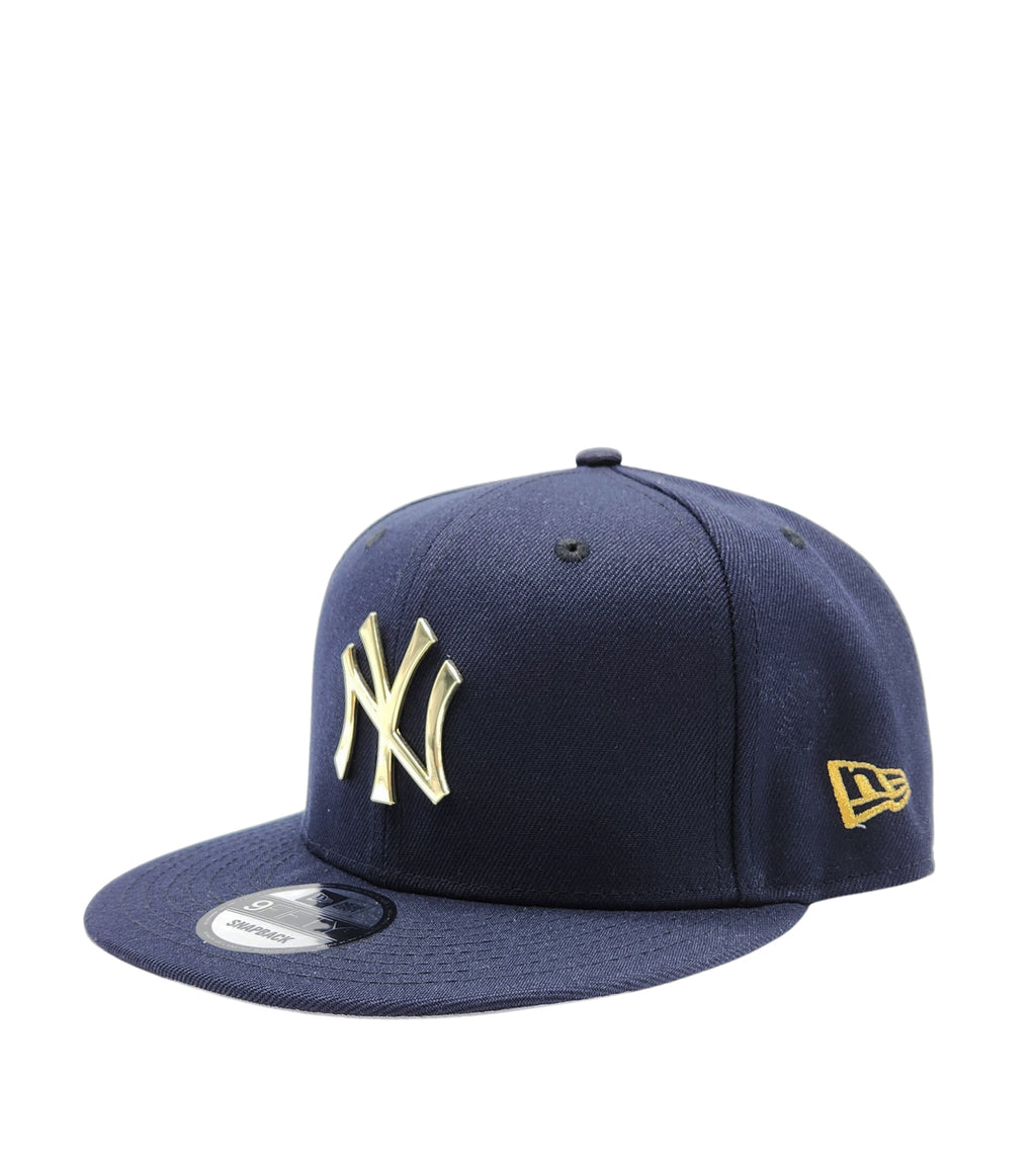 NEW ERA 9FIFTY NEW YORK YANKEES NAVY GOLD METAL BADGE SNAPBACK HAT