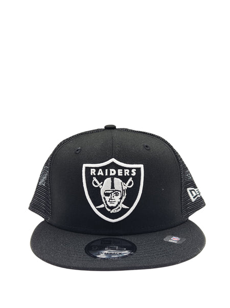 NEW ERA 9FIFTY LAS VEGAS RAIDERS CLASSIC BLACK WITH WHITE LOGO TRUCKER HAT