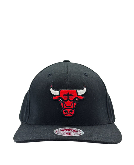 MEN'S MITCHELL & NESS CHICAGO BULLS RED/BLACK STRETCH FIT HAT