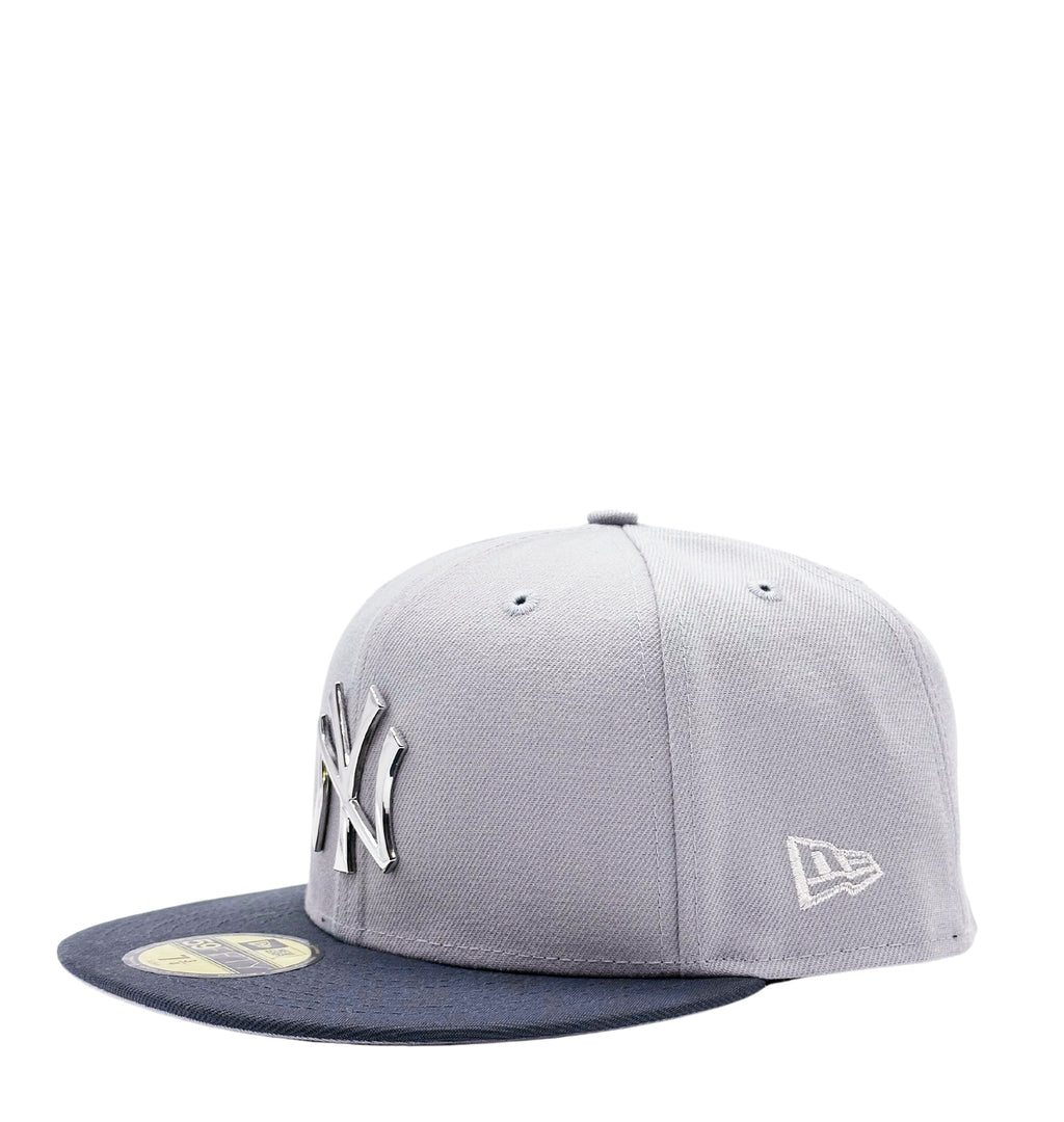 NEW ERA 59FIFTY NEW YORK YANKEES GREY/SILVER METAL BADGE FITTED HAT