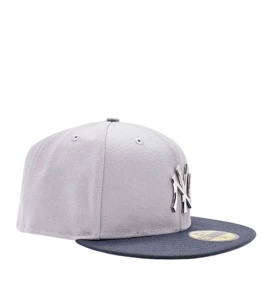 NEW ERA 59FIFTY NEW YORK YANKEES GREY/SILVER METAL BADGE FITTED HAT