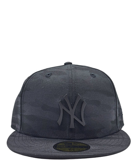 NEW ERA 59FIFTY NEW YORK YANKEES BLACK CAMO METAL BADGE FITTED HAT