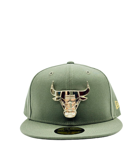 MEN'S NEW ERA 59FIFTY CHICAGO BULLS OLIVE/METAL BADGE FITTED HAT