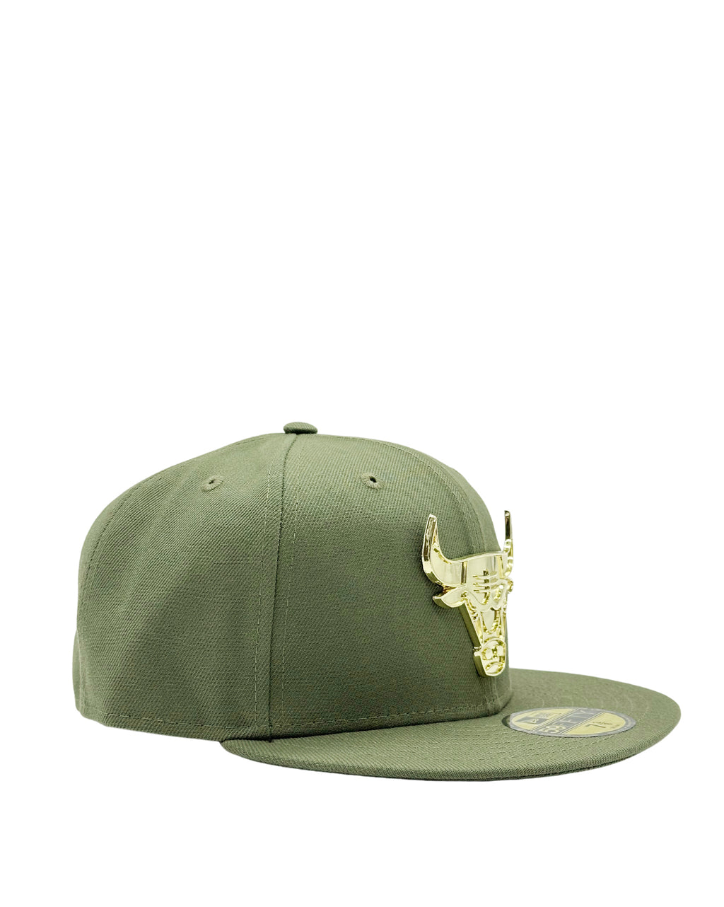 MEN'S NEW ERA 59FIFTY CHICAGO BULLS OLIVE/METAL BADGE FITTED HAT