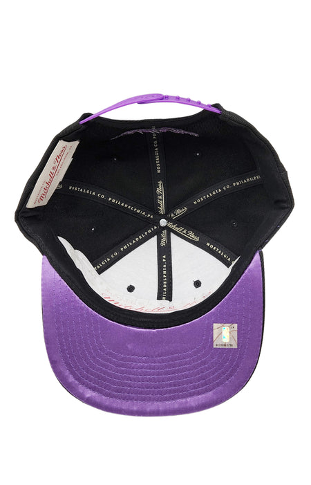 TORONTO RAPTORS NBA SATIN LOGO SNAPBACK (BLACK & PURPLE)