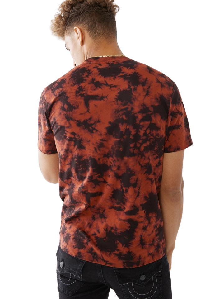 TRUE RELIGION TIE DYE ARCH LOGO TEE (HENNA)