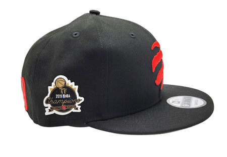 MEN'S 950 NEW ERA TORONTO RAPTORS 2019 NBA CHAMPIONS SNAPBACK HAT